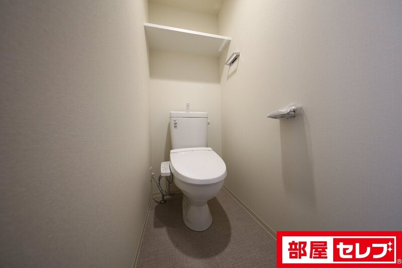 プレサンスTHE新栄のトイレ写真