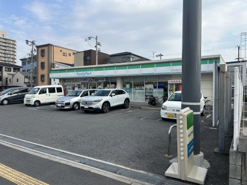 コンビニ　ファミリーマートMYS西住之江2丁目店（コンビニ）まで506m