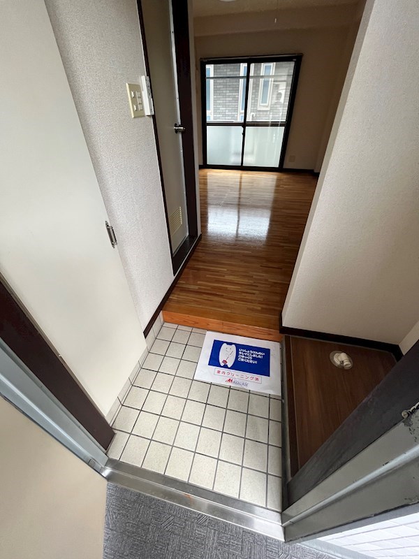 玄関　別部屋参考写真