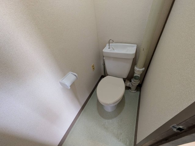 シャトー出水飛鳥のトイレ写真