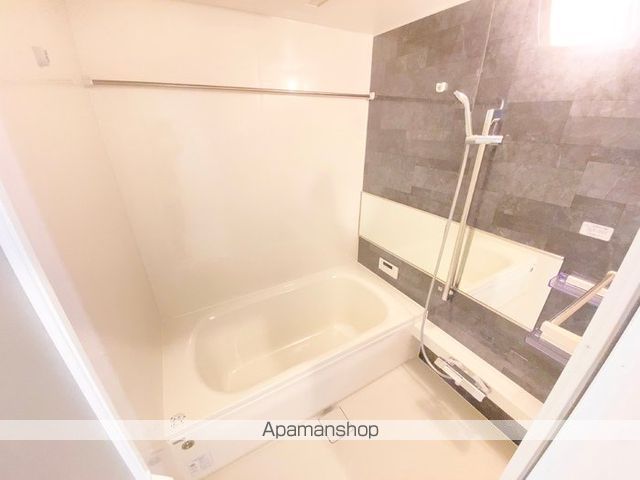 セレニータ.クワトロの風呂写真