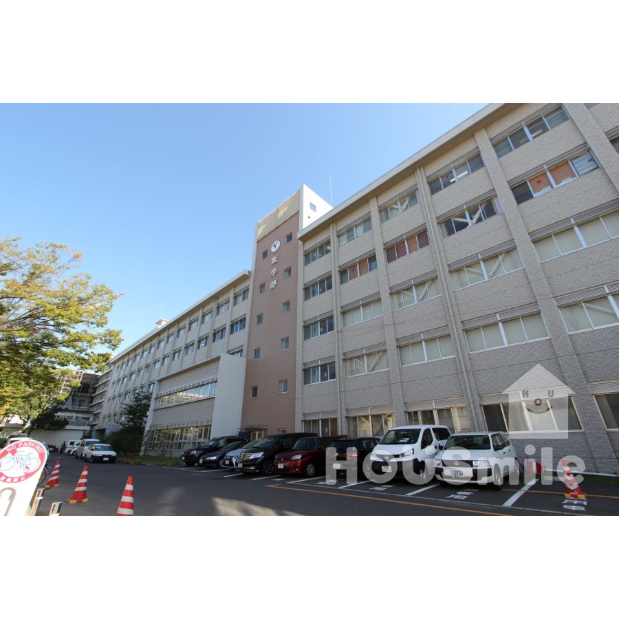 大学・短大　国立徳島大学医学部（大学・短大）まで683m
