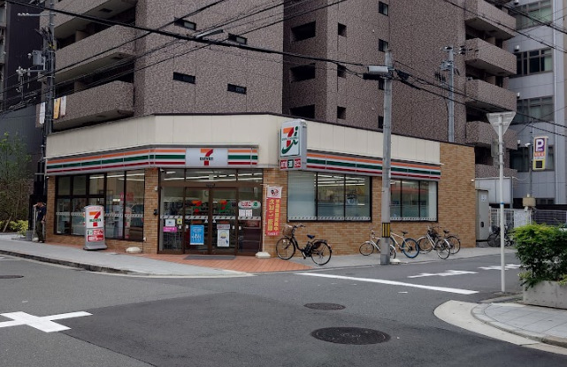 コンビニ　セブンイレブン 大阪南久宝寺町1丁目店（コンビニ）まで171m