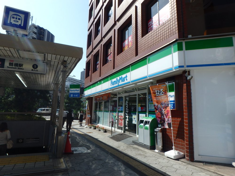 コンビニ　ファミリーマート鶴橋駅前店（コンビニ）まで174m