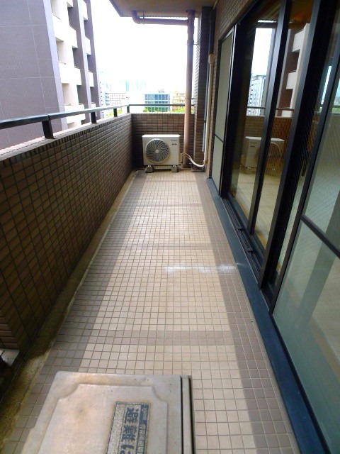 地下鉄名城線 久屋大通駅 徒歩7分 15階建 築35年の内装写真