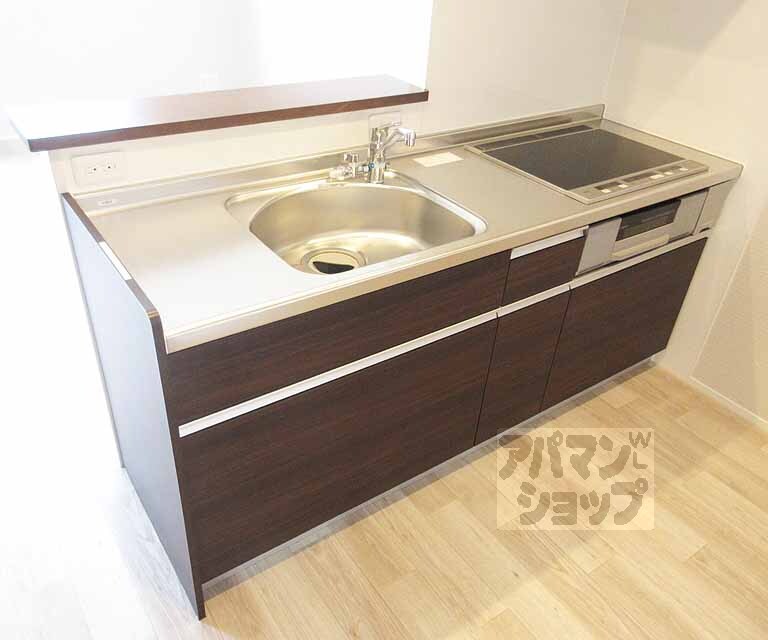 キッチン　綺麗なシステムキッチン