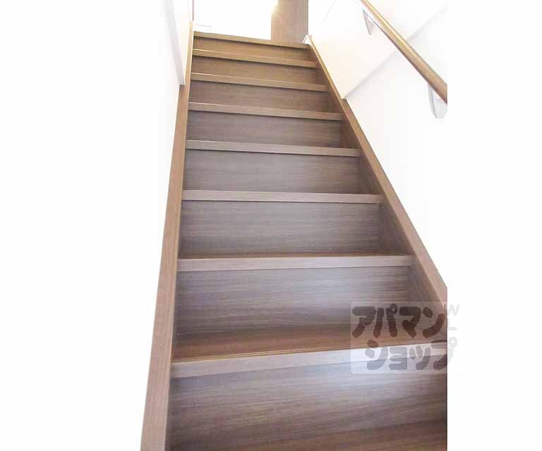 その他部屋・スペース　なめらかな階段