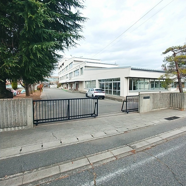 小学校　松本市立二子小学校（小学校）まで419m