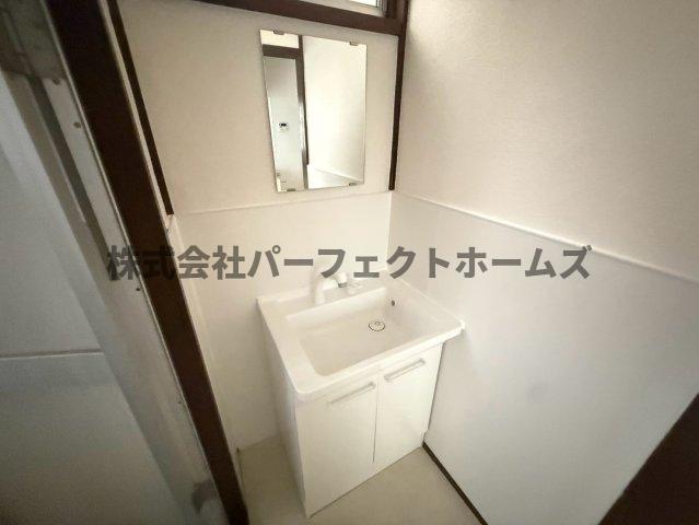 洗面設備　洗面台が付いています