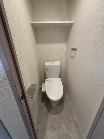 地下鉄御堂筋線 西中島南方駅 徒歩9分 14階建 新築のトイレ写真