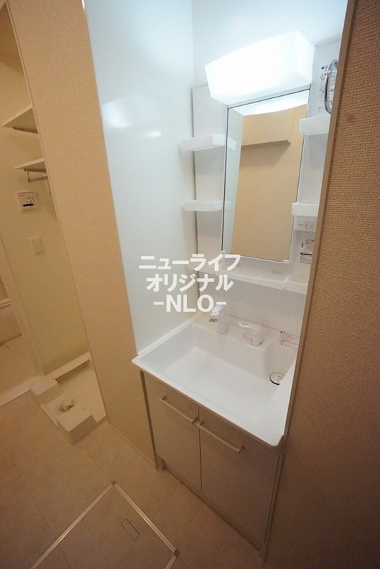 相鉄いずみ野線 湘南台駅 徒歩8分 3階建 築4年の内装写真