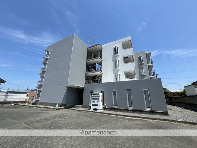 サルヴァトーレ麦島の外観写真