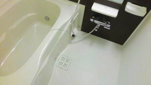 バス・シャワールーム　お風呂です