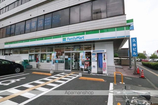 コンビニ　ファミリーマート鳥取駅南店（コンビニ）まで374m