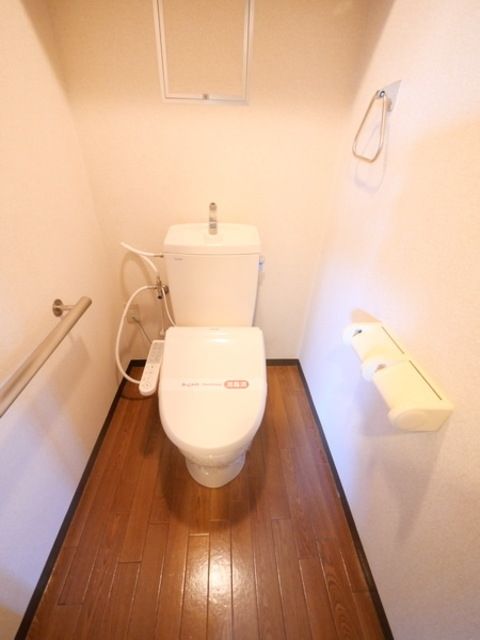 ワッフルハイツのトイレ写真