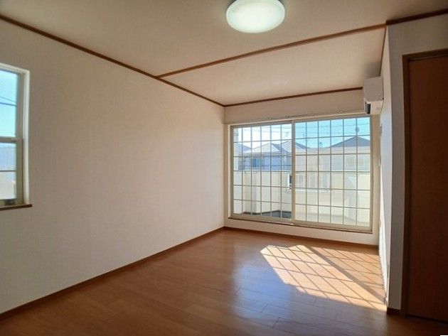 ビレッジZENの居間写真