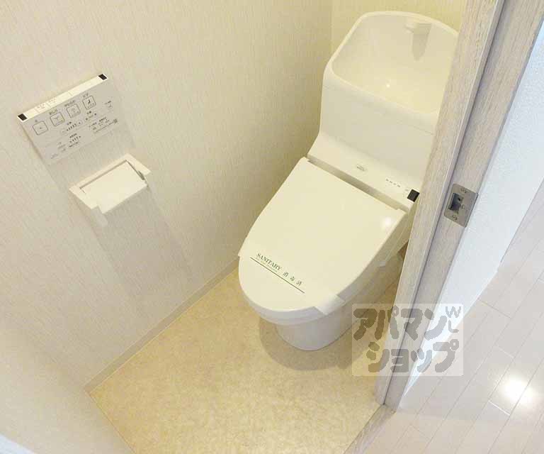 トイレ　ウォシュレット付きです！
