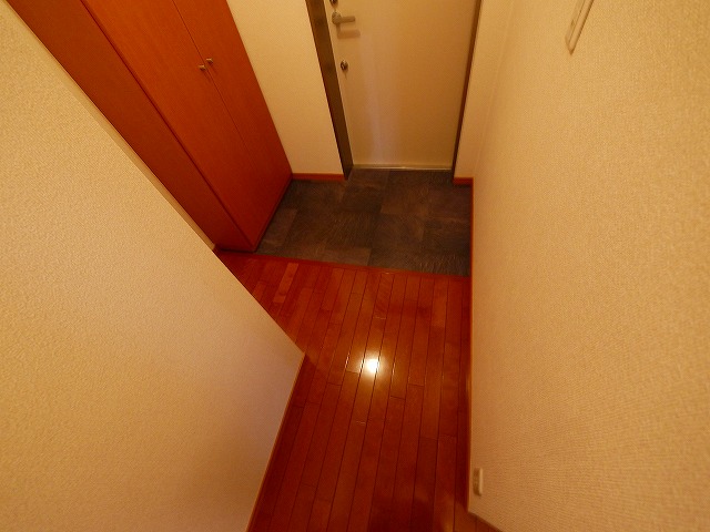 玄関　明るい玄関です