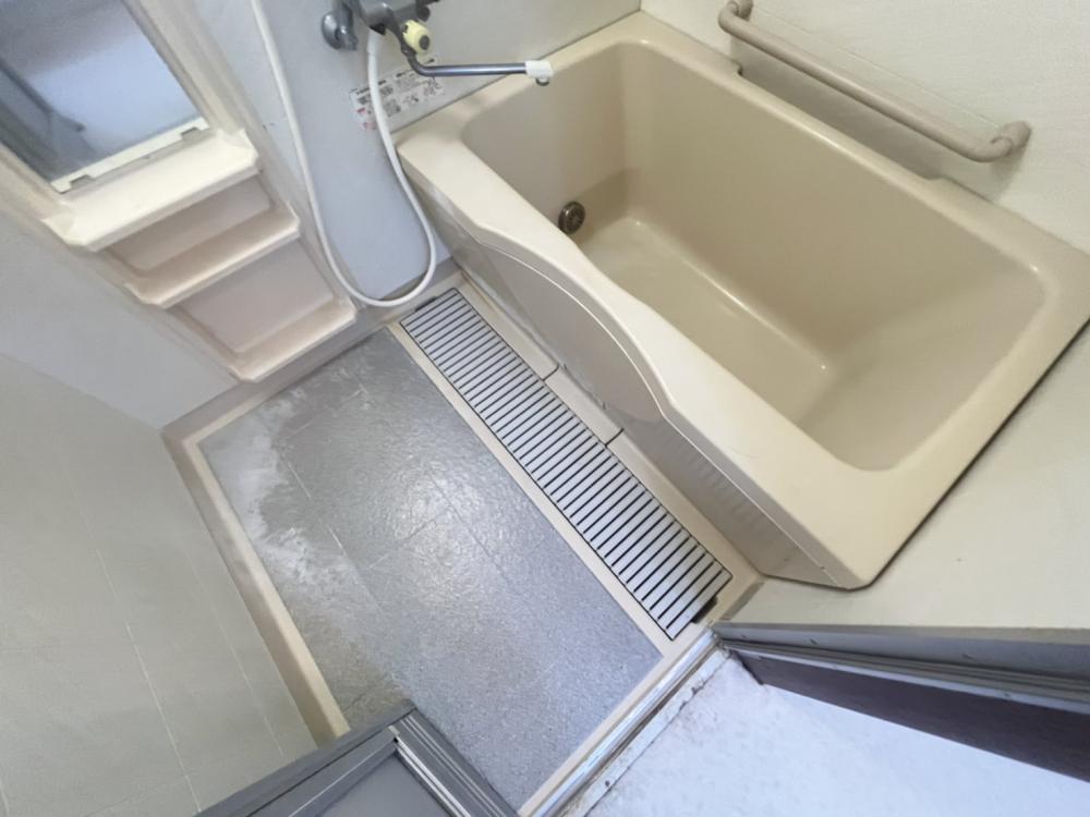 西武池袋線 練馬高野台駅 徒歩11分 4階建 築30年の風呂写真