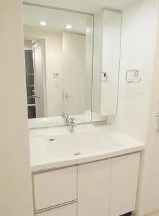 洗面設備　写真は同タイプ住居です。
