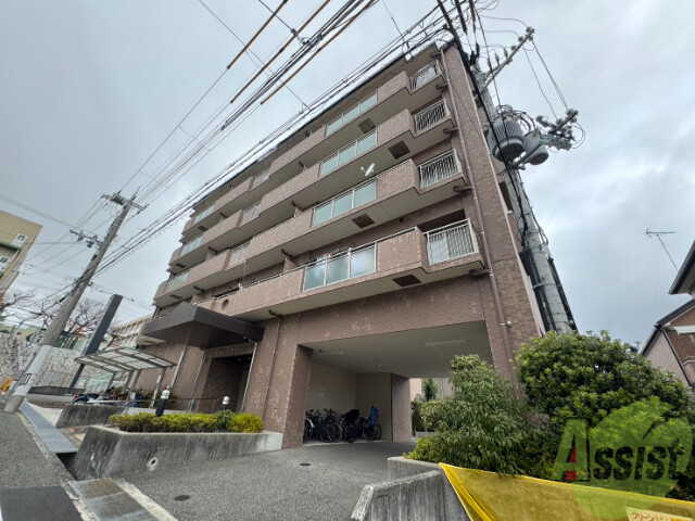 シャン・クラージュの外観写真