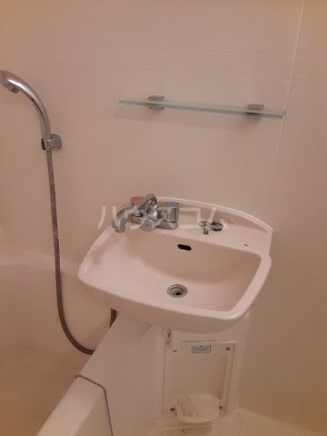 VIVRE横浜白楽弐番館の内装写真