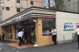 コンビニ　セブンイレブン 港区芝浦ふ頭店（コンビニ）まで504m