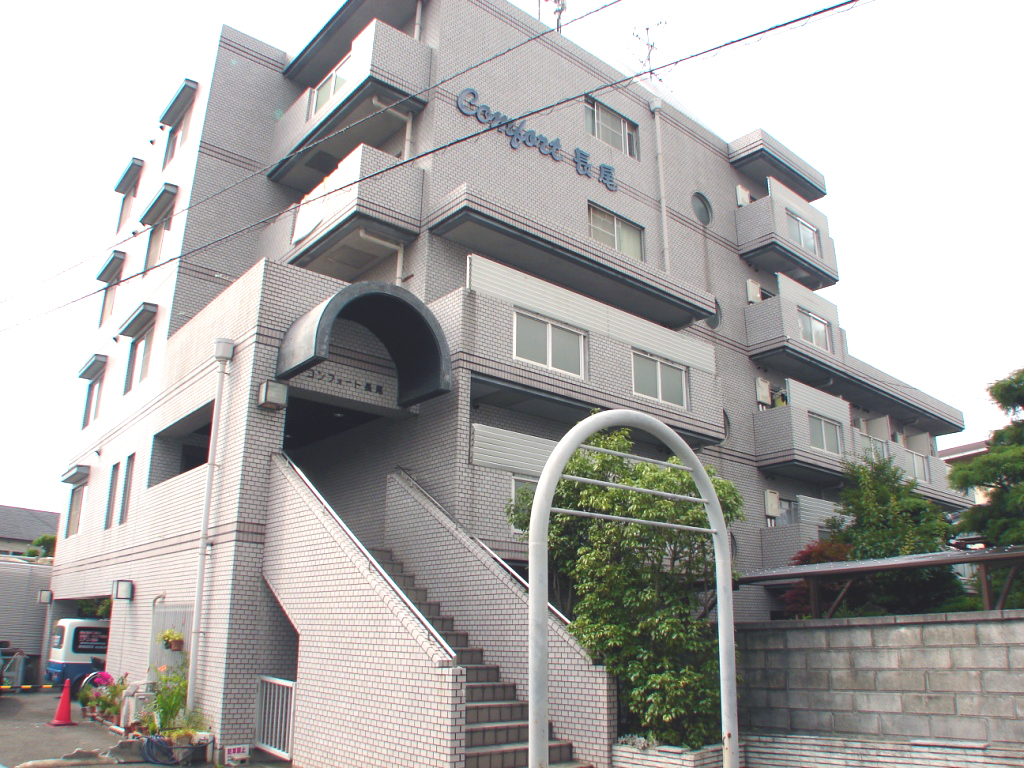 建物外観　JR長尾駅より徒歩2分♪通勤・通学便利♪