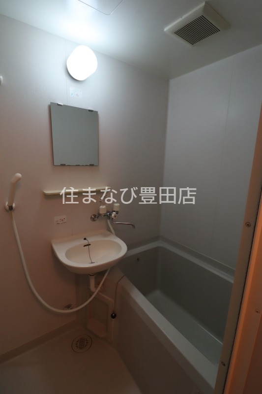 バス・シャワールーム　同型タイプ