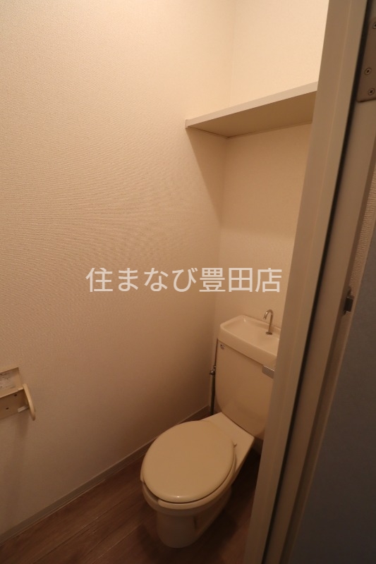 トイレ　同型タイプ