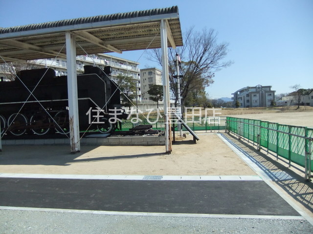公園　平芝坂の上公園（旧豊田市交通公園）（公園）まで789m