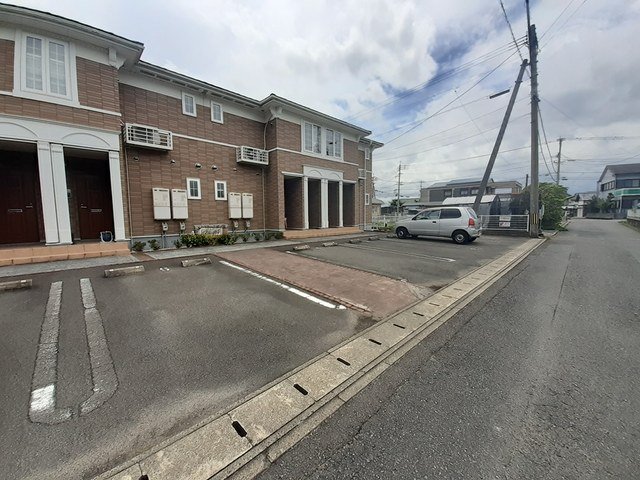 駐車場　駐車スペースもあります