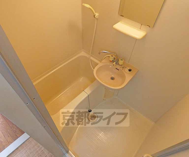 京福電鉄北野線 北野白梅町駅 徒歩8分 3階建 築32年の風呂写真