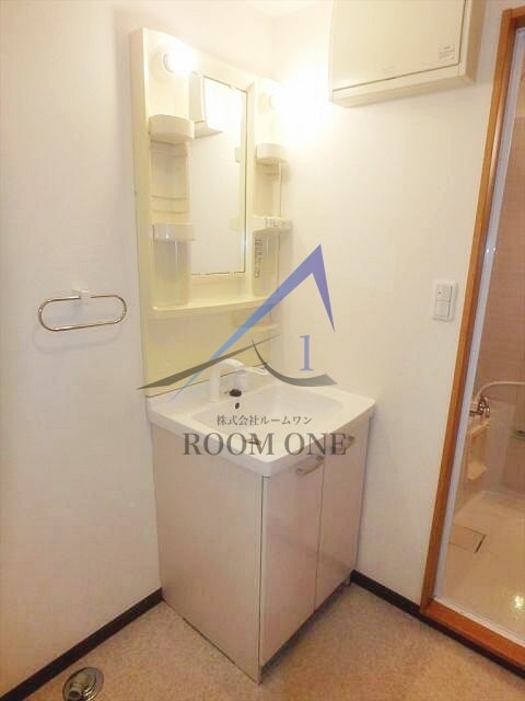 洗面設備　洗面台です。