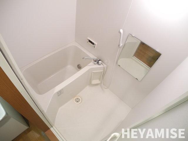 バス・シャワールーム　※同間取りの別の階のお部屋の写真です※