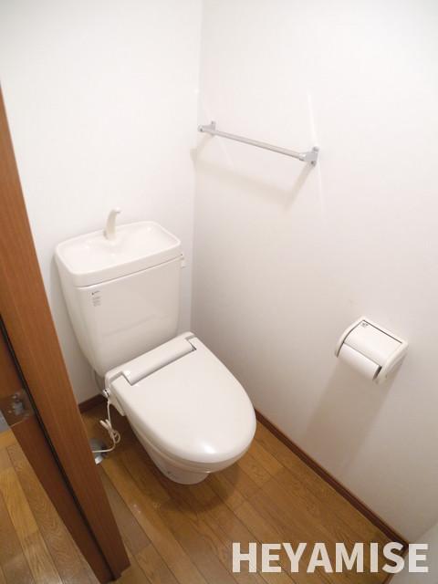 トイレ　※同間取りの別の階のお部屋の写真です※