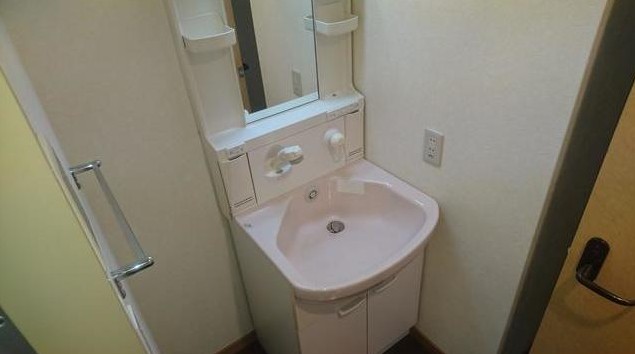 洗面設備　身支度に嬉しい独立洗面台