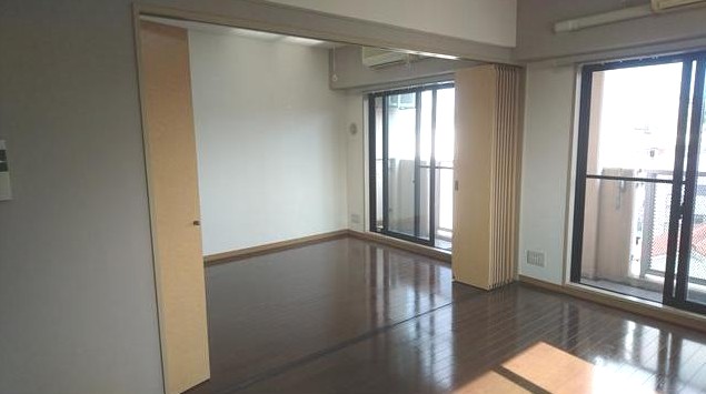 居室・リビング　広々室内