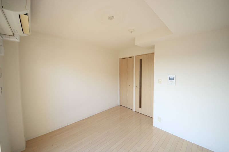 NEW尼崎の居間写真