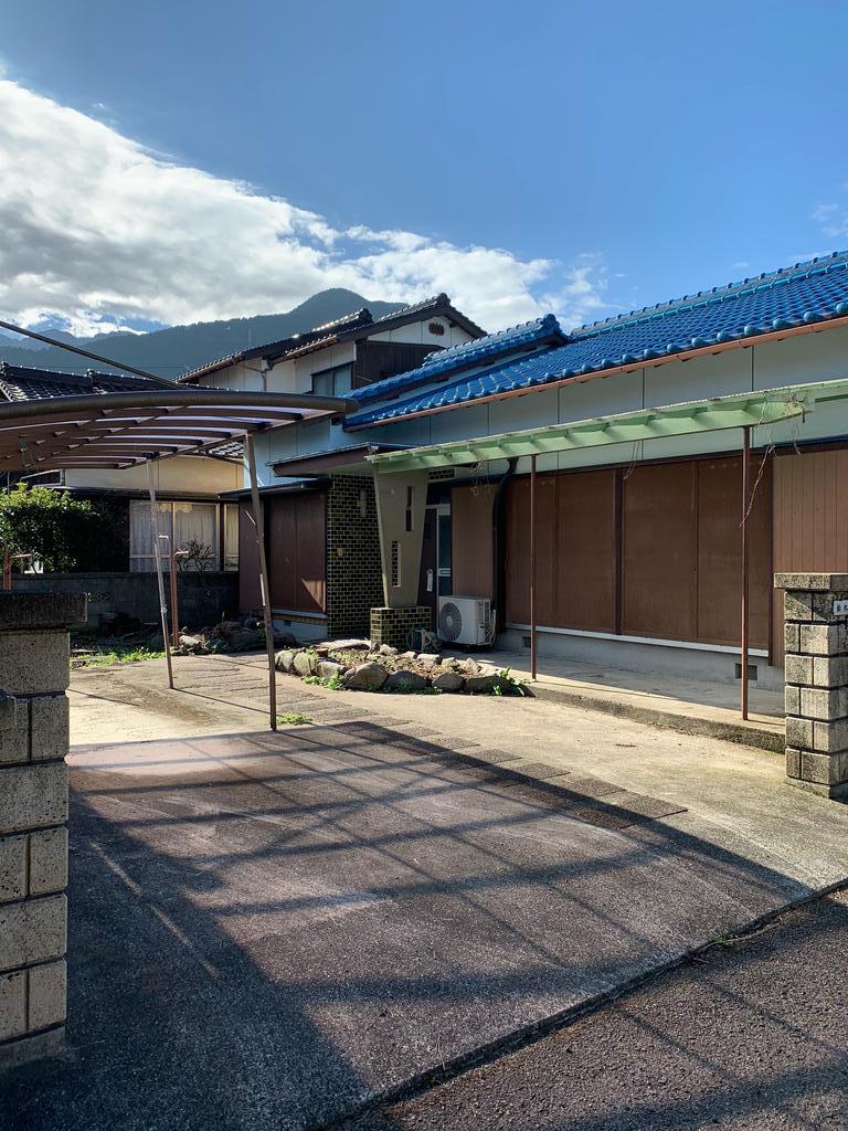 愛媛県新居浜市大生院（一戸建）の賃貸物件の外観