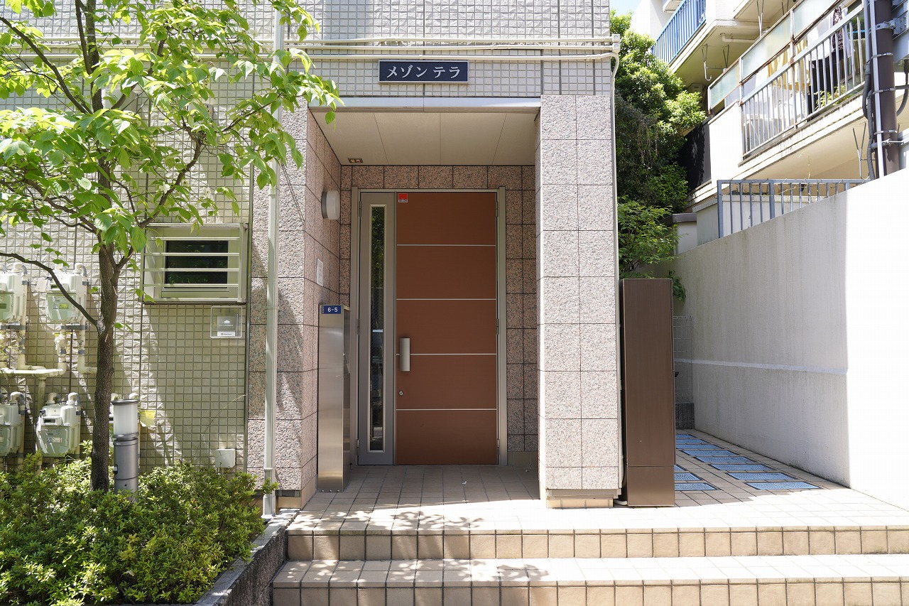 エントランス　エントランス