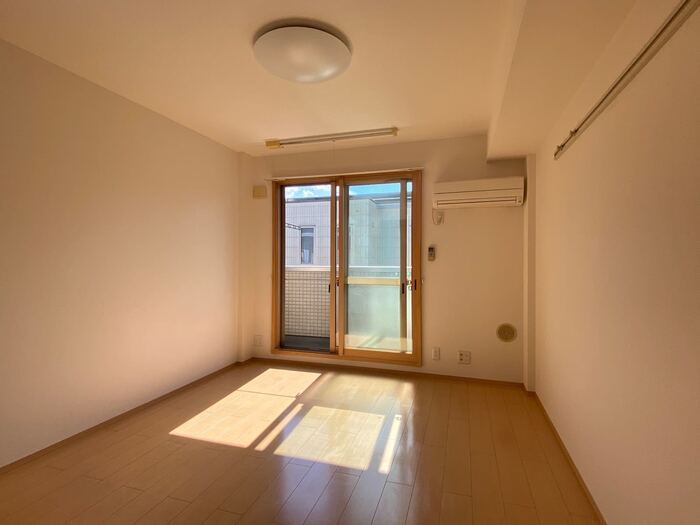 居室・リビング　居室※別部屋参考写真