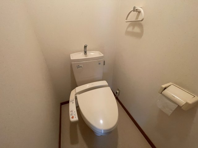 【川口市坂下町のマンションのトイレ】