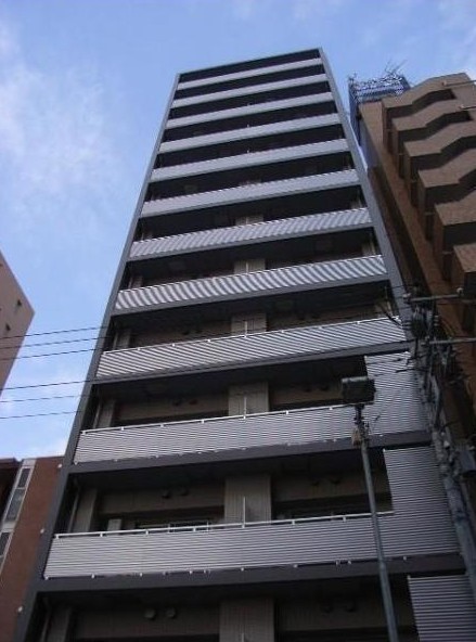 ウィスタリアマンション西新宿の建物外観
