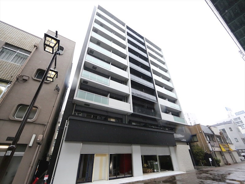 名古屋市西区新道のマンションの建物外観