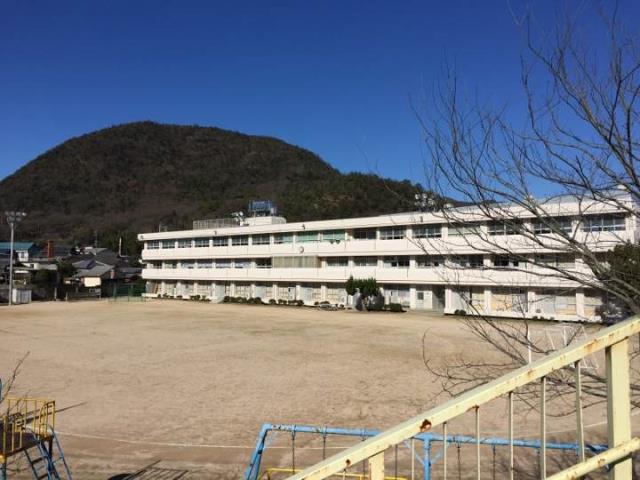 小学校　備前市立伊部小学校（小学校）まで1017m