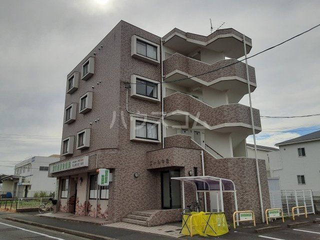 名古屋市中川区中島新町のマンションの建物外観