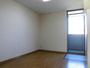 居室・リビング　日当たりの良い居間です