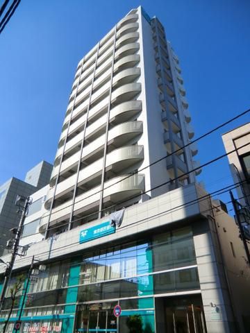 足立区千住中居町のマンションの建物外観