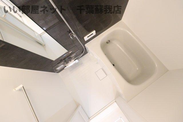 バス・シャワールーム　コンパクトで使いやすいお風呂です